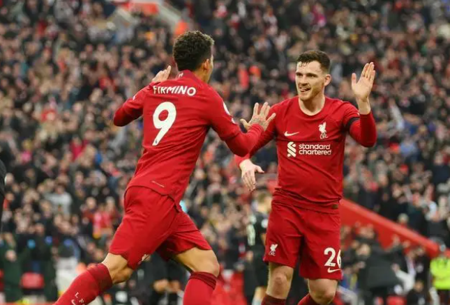 随阿根廷队在西班牙公开训练，梅西：感谢今天到场的所有人（阿根廷队在西班牙进行公开训练课，梅西向到场观众致谢）