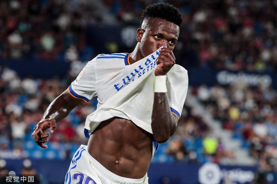 恰20：尼科-帕斯？他进步了很多很有前途，但我不关注对手（恰20谈尼科-帕斯：进步明显、前景光明，但我只专注自己）