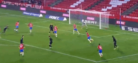 曼城德布劳内助攻斯特林得分（德布劳内妙传 斯特林为曼城破门）