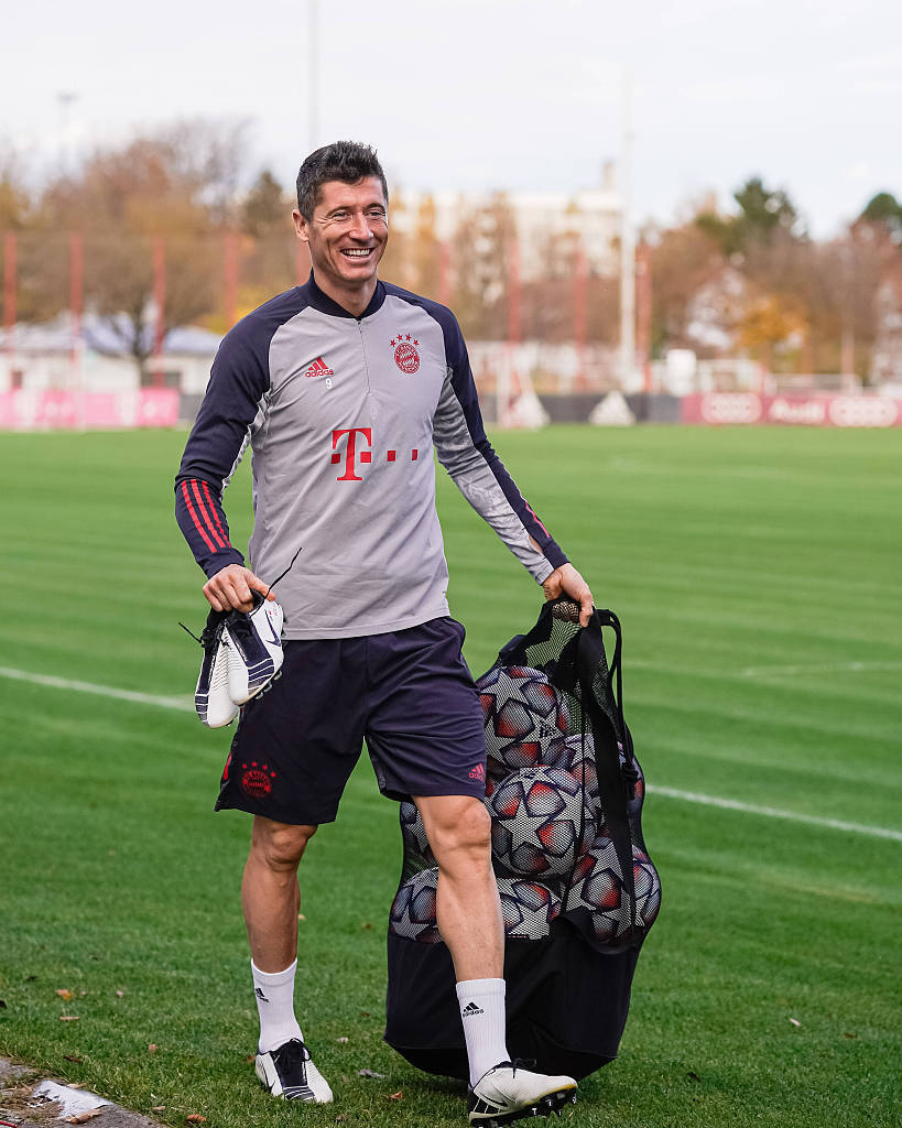 阿斯：曼城派球探考察埃尔切20岁中场罗德里戈-门多萨（阿斯：曼城派出球探考察埃尔切20岁中场新星罗德里戈·门多萨）