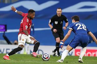 图片报：埃姆雷-詹成多家土耳其豪门目标，球员倾向留在多特（图片报：多家土超豪门相中埃姆雷-詹，球员更愿留守多特蒙德）