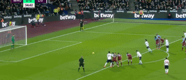 记者：莱比锡有意用霍伊伦取代谢什科，霍伊伦明确表示不想去（莱比锡考虑以霍伊伦顶替谢什科，但霍伊伦已明确拒绝加盟）