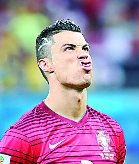 官方：葡萄牙门将帕特里西奥宣布退役，曾随队夺2016欧洲杯冠军（葡萄牙门将帕特里西奥正式退役，2016欧洲杯冠军成员）