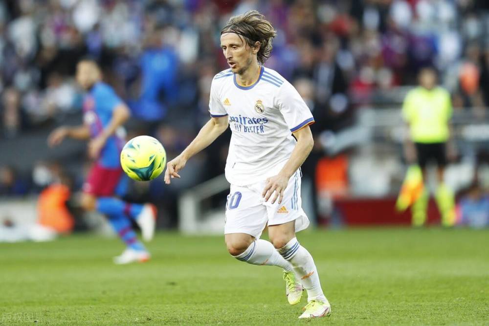 沙特联赛高层：毫无疑问萨拉赫会来，只是不确定1月还是夏窗（沙特联赛高层称萨拉赫加盟无悬念，待定是一月还是夏窗）